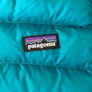 Girls Patagonia puffer vest. NWOT size M